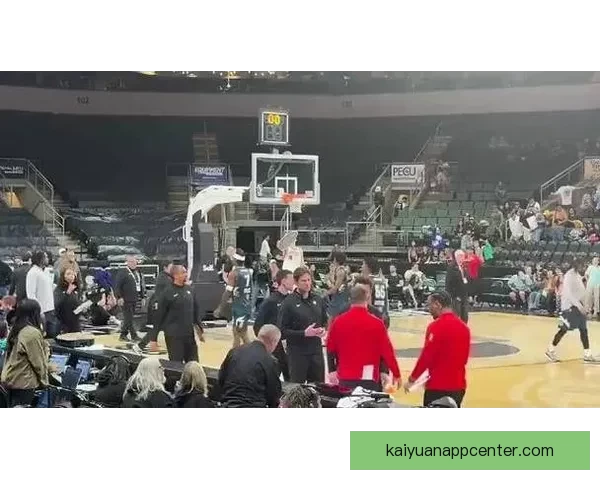 尽显社交牛人本色杨瀚森收官战比赛用球带走赛后亲切握手